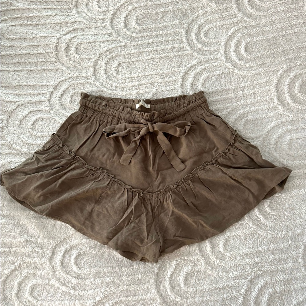 Green flare shorts